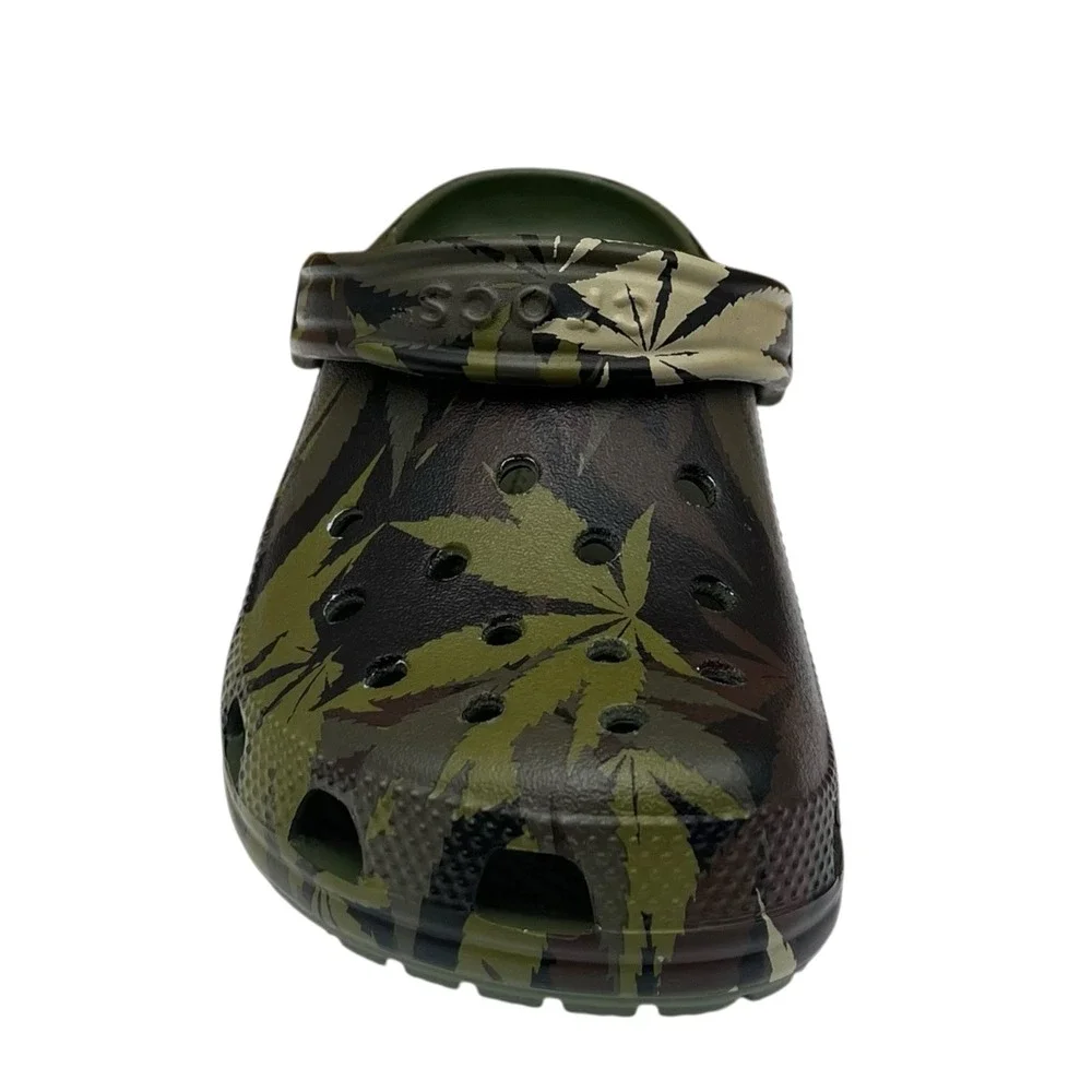 Crocs Youth Big Boys Classic Hemp Camo Clogs Size 4/Women's 6 Army Green Slip-on